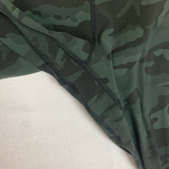 Lululemon womens size 8 wunder under crop leggings camo black soot athletic gym - Picture 6 of 7